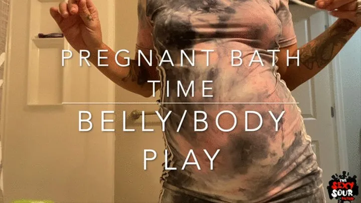 Pregnant Bath Belly Play 32 weeks