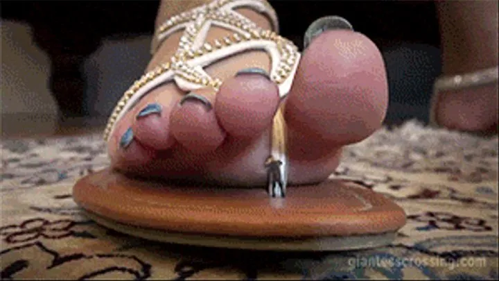 Loryelle's Dating Diary - Date Seven - 8 Tiny Toys For a Giantess SFX