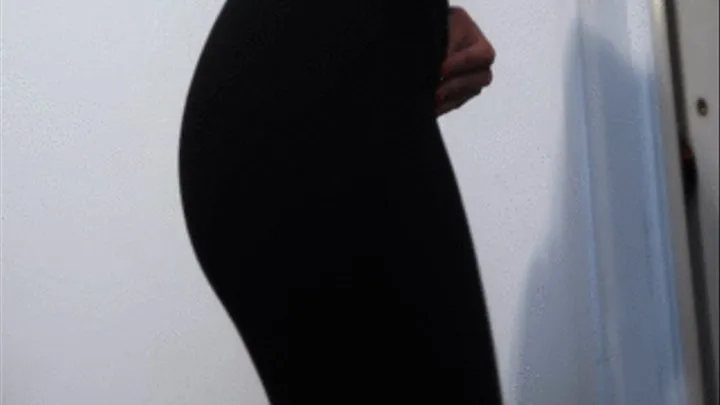 Ass Worship in Yoga Pants