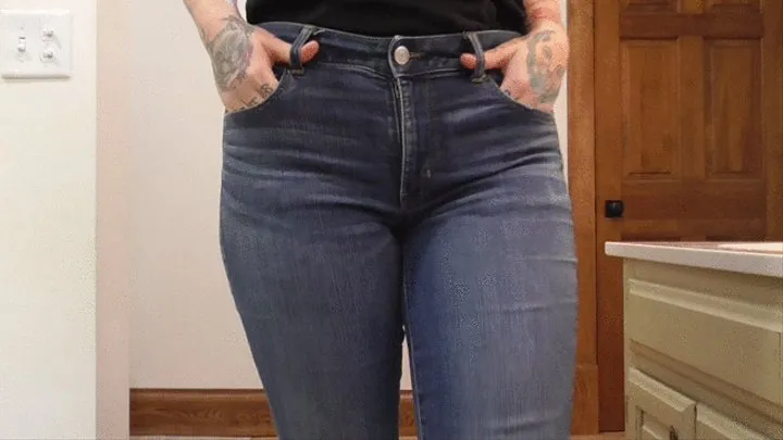 MODELING + PISSING MY AMERICAN EAGLE JEANS