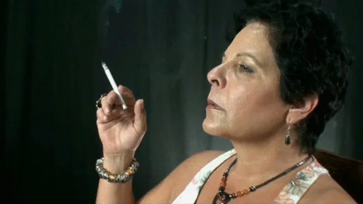 Cougar BBW Gilf Smokes & Poses ( PART 1 )