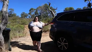 SSBBW car struggles (both sides of car)