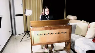 Asian Michelle trampling organ