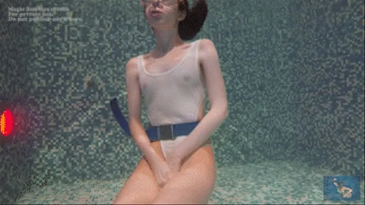 500 Little Bex pleasure underwater