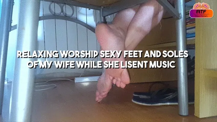 Relaxing worshiping feet and soles of my wife 720p