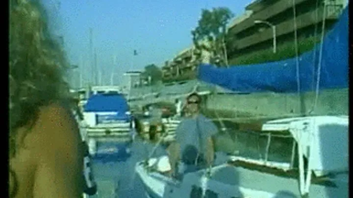 Perfect timing for fucking a hot chick on the boat