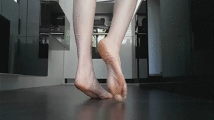 Goddess Highly Arched Feet