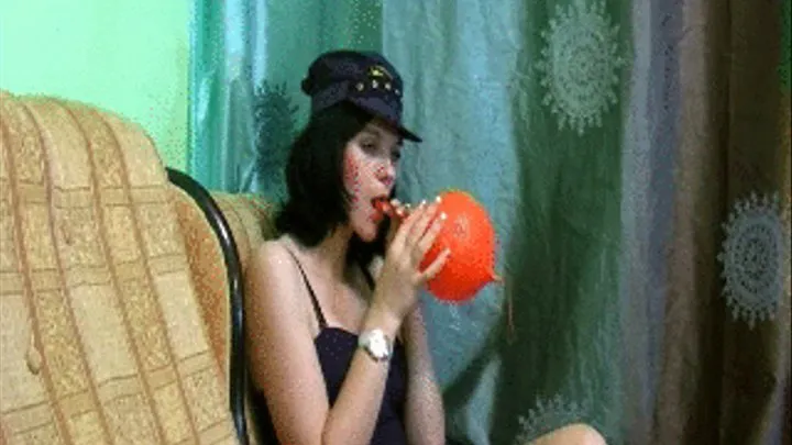 Nicole Big Balloon( )