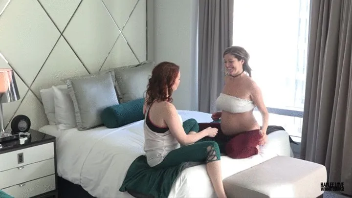 Autolactating On Pregnant MILF