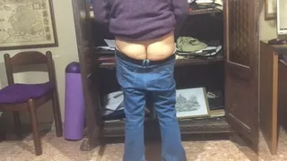 Cleaning bookcase and revealing ass and buttcrack