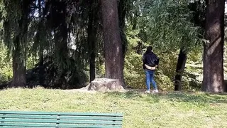 BUTTCRACK IN THE PARK