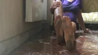 Lick my filthiest,darkest,disgusting feet!