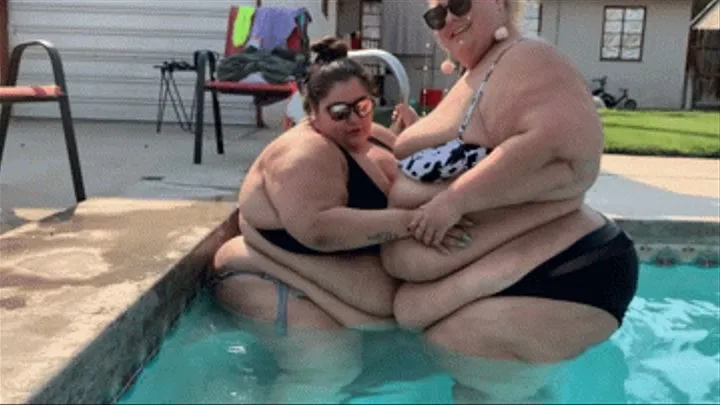 Fan Fat Worships SSBBWLeighton and SSBBWCaitidee