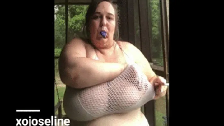 bbw smoking and huge tits out