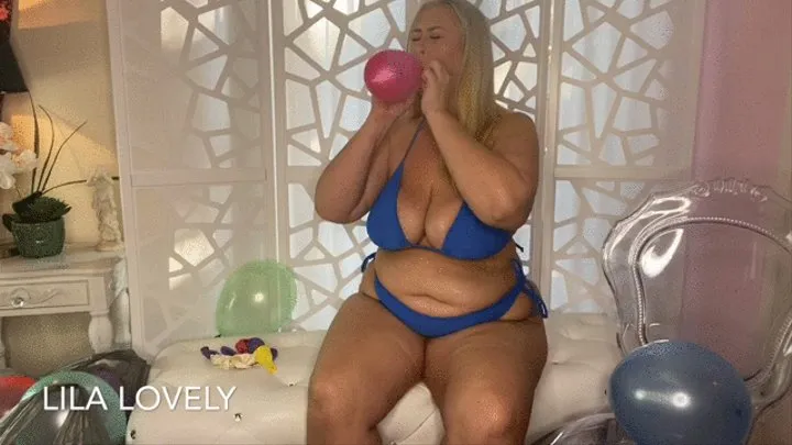 BBW Busts Balloons in her bikini