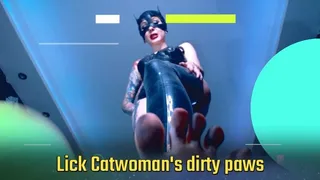 Lick Catwoman's dirty paws