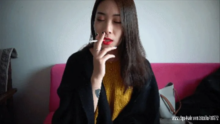 asia xiaobai smoking