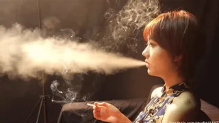 Very Heavy Chimney Girl yitong Chain smoking