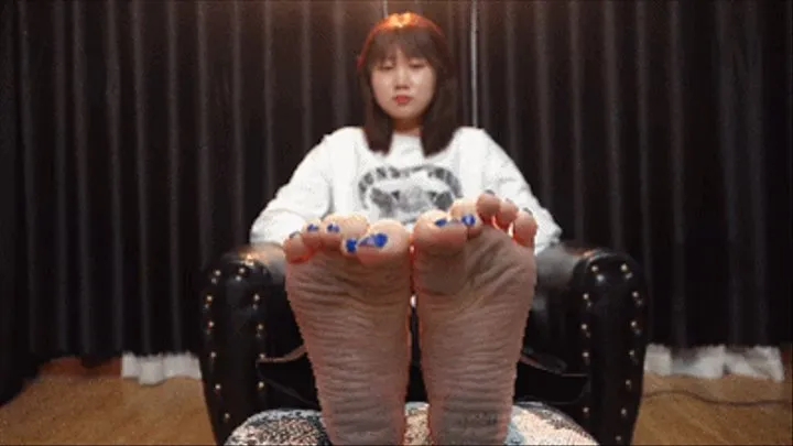 Sexy asia sole Vietnamese model feiren`s barefoot and foot