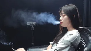 NEW Sexy heavy yilin`s smoker interview