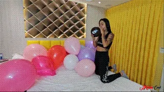 PLAYING WITH BALLOONS ON MY FAVORITE SOFA - BY RUBY - FULL VERSION NEW KC OCTOBER 2023!!!!