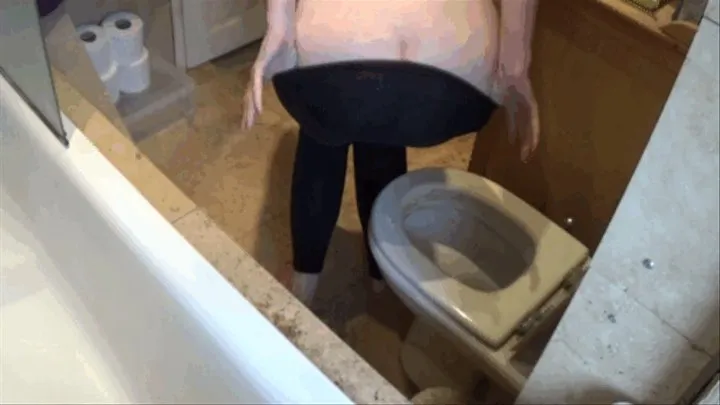 Toilet Fetish Plops & Loud Fart In Yoga Pants! Fart Fetish