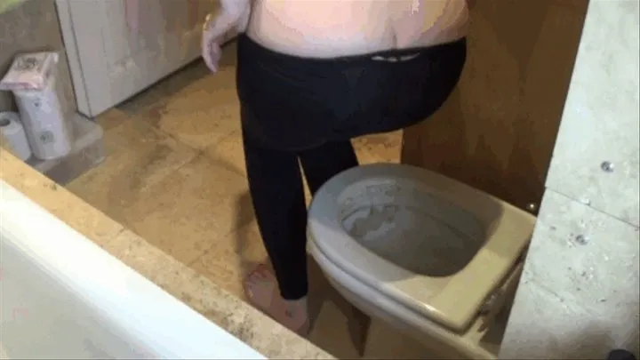 Rear Ass View Desperate Yoga Pants Plops - Toilet Fetish