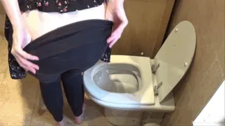 Plopping In Yoga Pants - Toilet Fetish, Ass Fetish