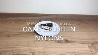 Cake crush in Nylons
