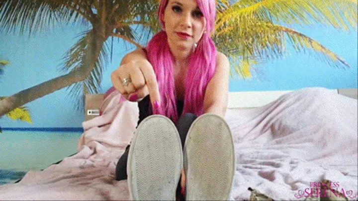 Shoe bitch, lick my soles!