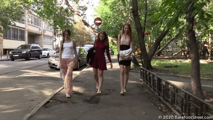 Daria, Valentina and Victoria spend their day barefoot in the city (Part 1 of 4)