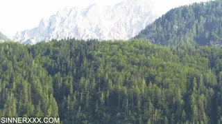 KIKI MINAJ AND CHERRY KISS SHARE DICK IN THE MOUNTAINS