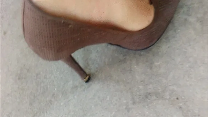 Alana with one heel xxx