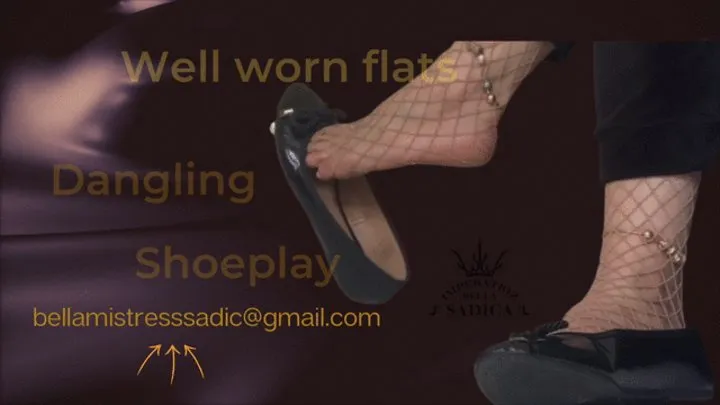 Shoeplay, teasing, sweaty flats