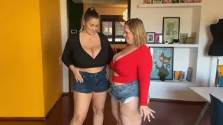 2 busty BBWs play with their huge boobs