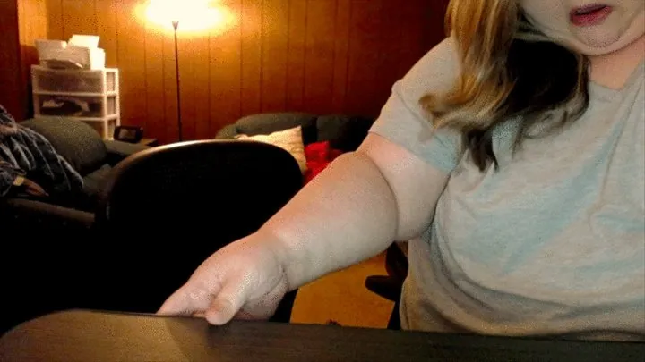 SSBBW Eating Two Zaxby's Meals in FFWD