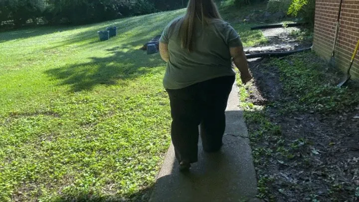 SSBBW Walking and Getting into SUV