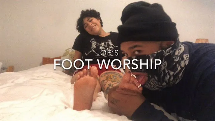 Loe's foot worship