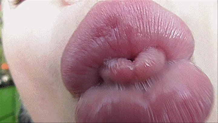 SEXY NAUGHTY TONGUE OF THE BLONDE!