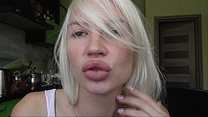 SEXY NUDE LIPS AND SNOW-WHITE HAIR!