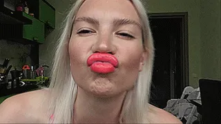 Smelly blonde lips in cream!