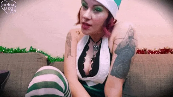 Fonda the Slutty Elf: An eye fulla ass for XXX-Mas