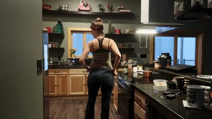 Kitchen Milf