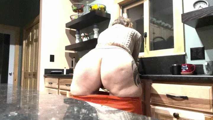 Milf in the kitchen