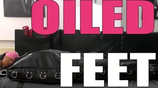 STEP-MOMMY'S OILED FEET - JERK OFF INTRUCTION - MISTRESS - DOMINATION - BONDAGE - LATEX MASK - HUMILIATION - CASTITY- +++ DEINE EIER WERDEN HEUTE NOCH MUM PLATZEN GEBRACHT!