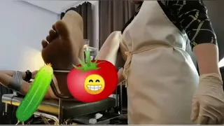 #623 FRESH TOMATO & ZUCCHINI DIRTY ASS FUCK ++++ EIN GEMUESEFICK MACHT DICH FIT UND HÄLT DICH GESUND ( MP4 )