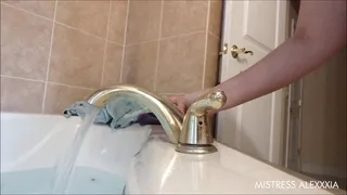 Orgasmic Bathtub Bliss (Uncensored for Pervs)