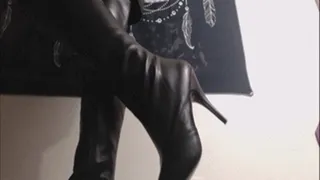 Full Leather Outfit ASMR Tingly Swishing, creaking & whispers