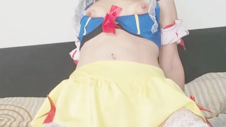 Snow White Ahegao, Buttplug and squirting fantasy