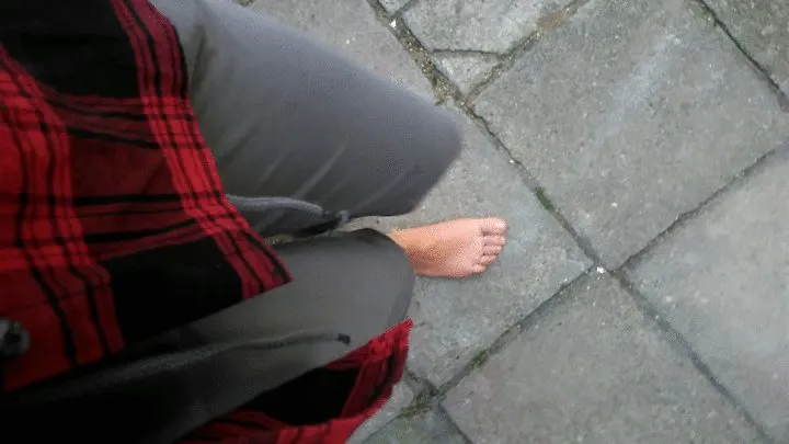 Barefoot walk after bastinado - Weronika